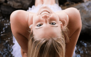 Weiblichkeit entdecken systemisches Familienaufstellen New Spirit Coach Selbstliebe Trance Healing Energiarbeit